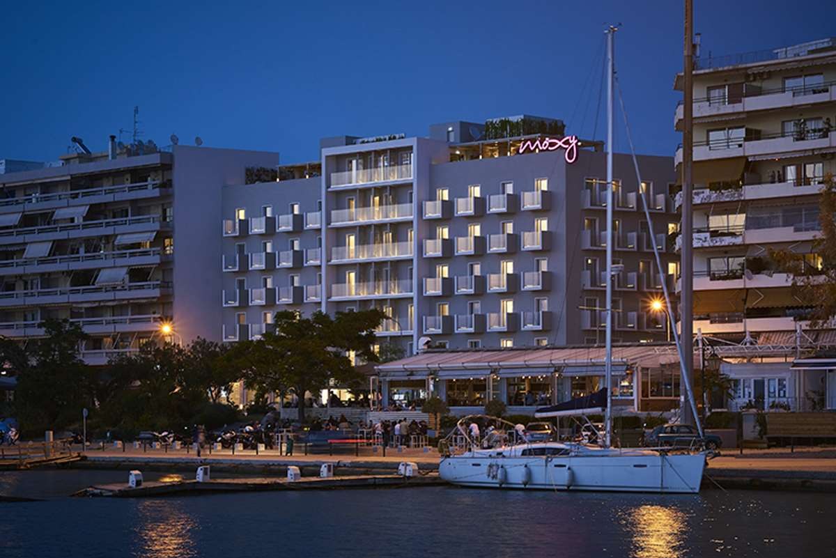 Moxy Patra Marina