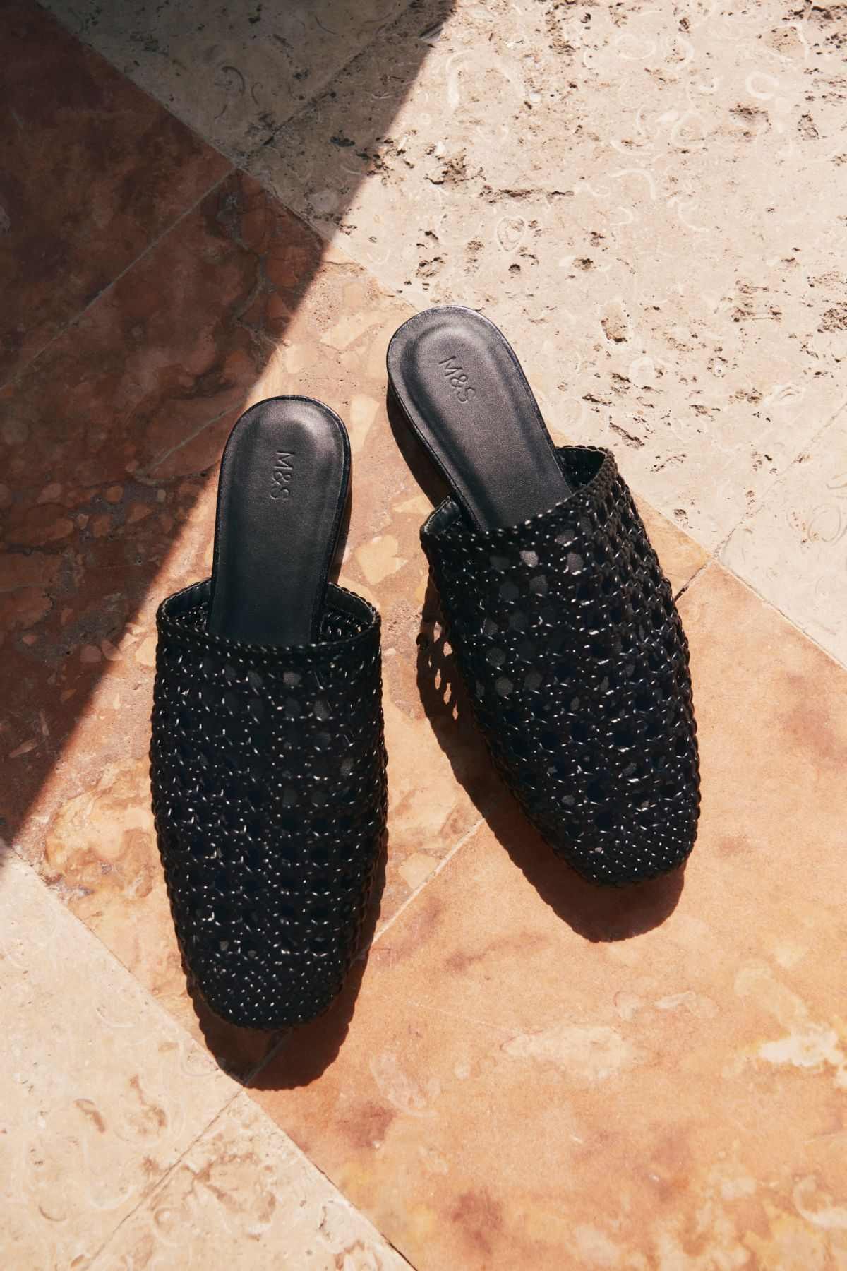 Μαύρα πλεκτά mules