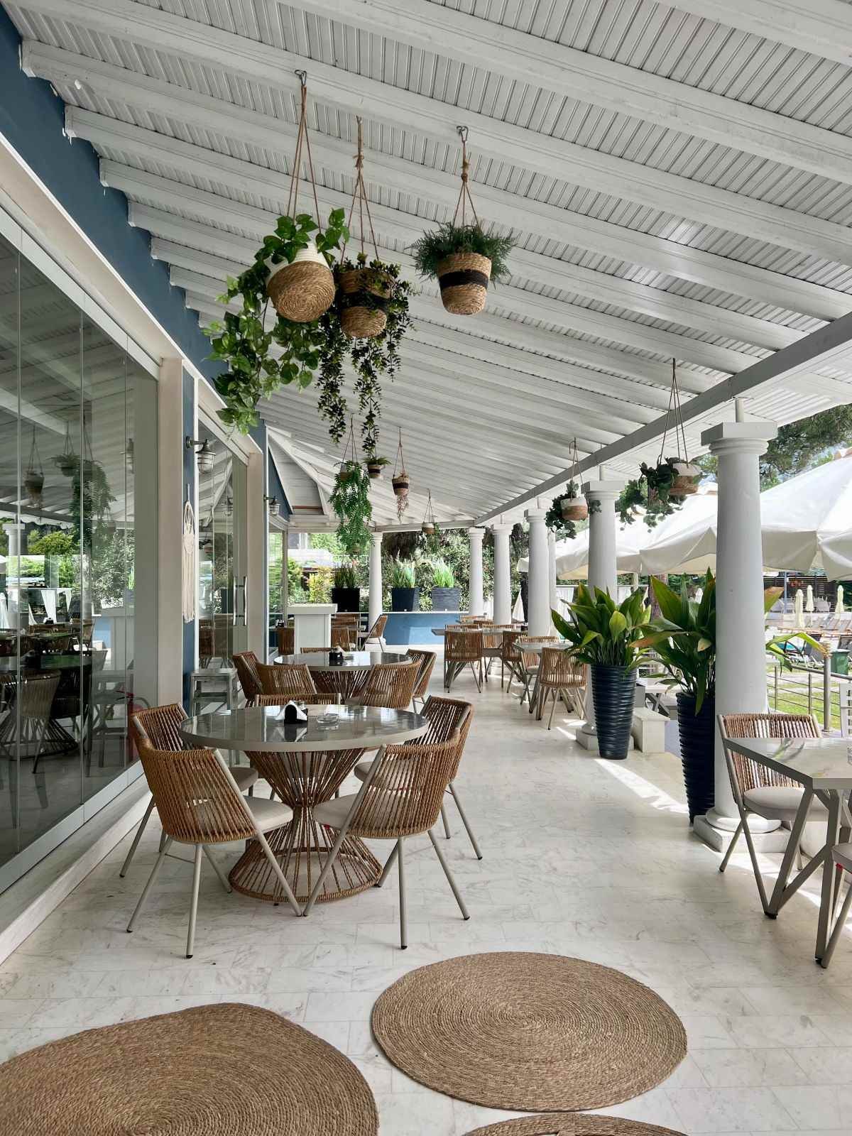 Στο εστιατόριο του Anais Hotel για υψηλή γαστρονομία