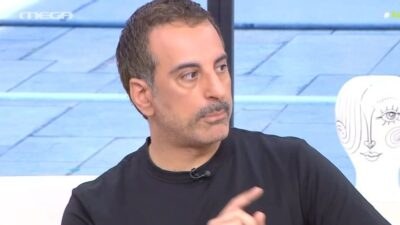 Ο Στέλιος Κουδουνάρης στο πλατό του Χαμογέλα και Πάλι