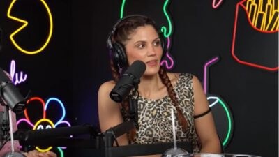 Η Μαίρη Συνατσάκη στο podcast της