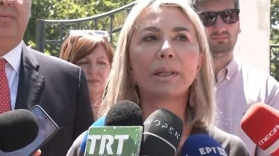 Η Ζέττα Μακρή