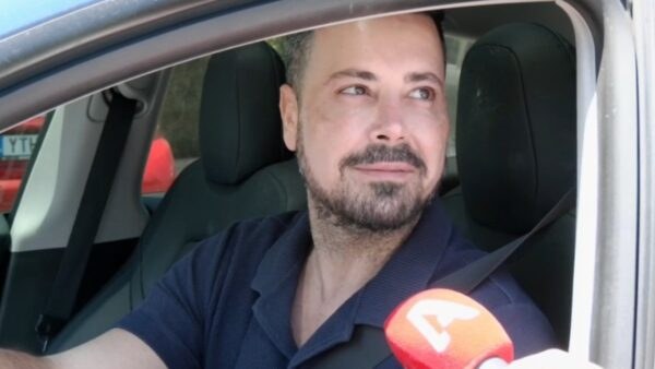 Ο Πέτρος Κουσουλός σε δηλώσεις στην κάμερα