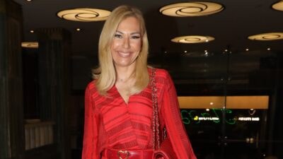 Η Τίνα Μεσσαροπούλου σε δημόσια έξοδό της