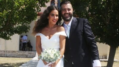 Η Κατερίνα Στικούδη και ο Βαγγέλης Σερίφης στο γάμο τους