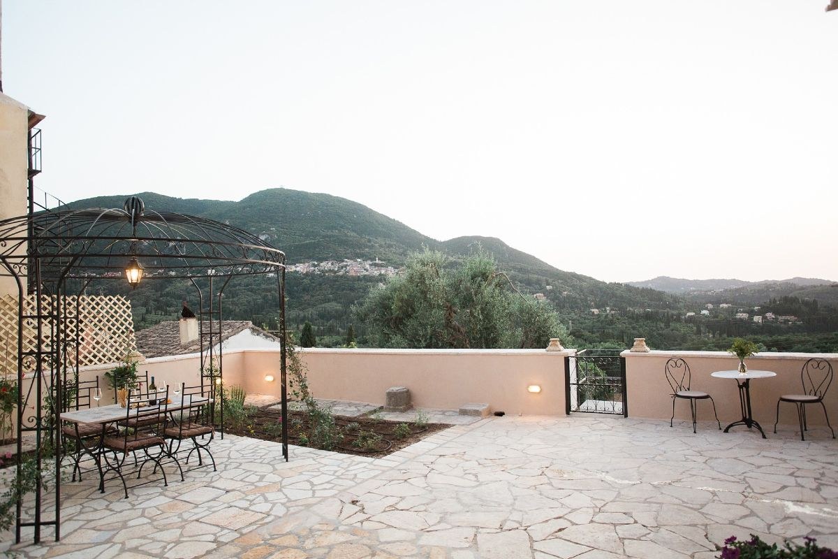 casa conti θέα