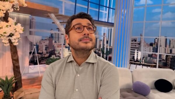 Ο Λάμπρος Κωνσταντάρας