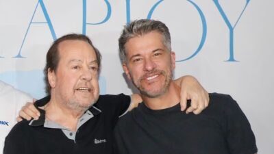 Ο Γιάννης Πάριος με τον γιο του, Χάρη Βαρθακούρη