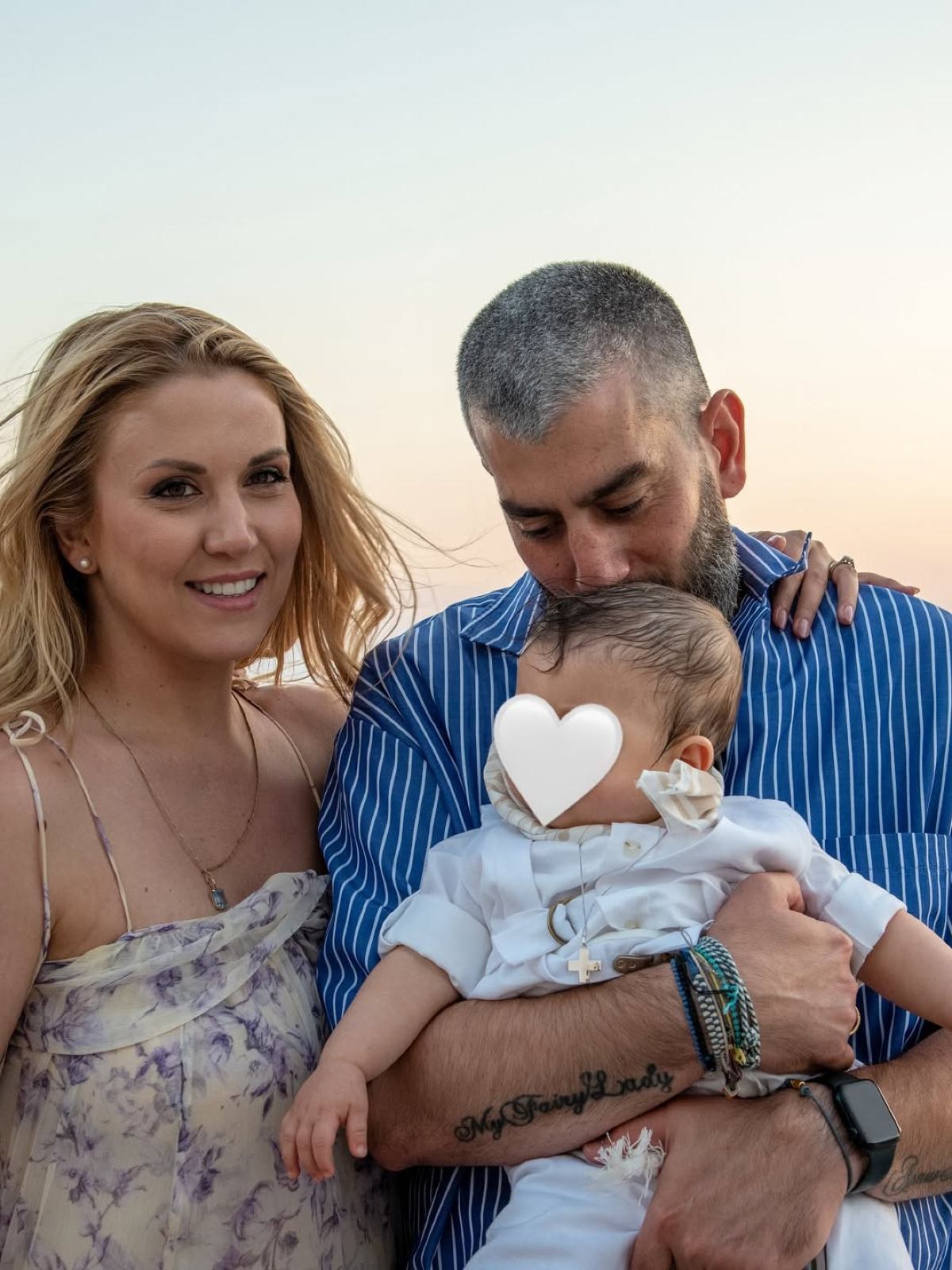 Τα βαφτίσια του γιου της Φωτεινής Πετρογιάννη