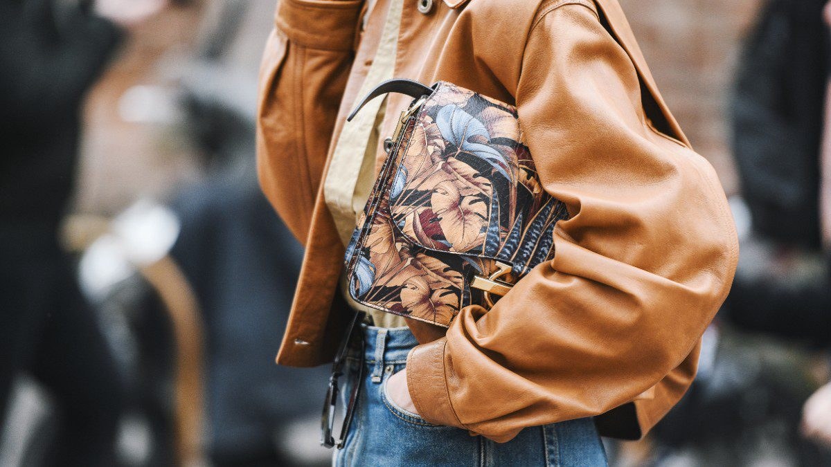 άσχημο σακάκι στο street style