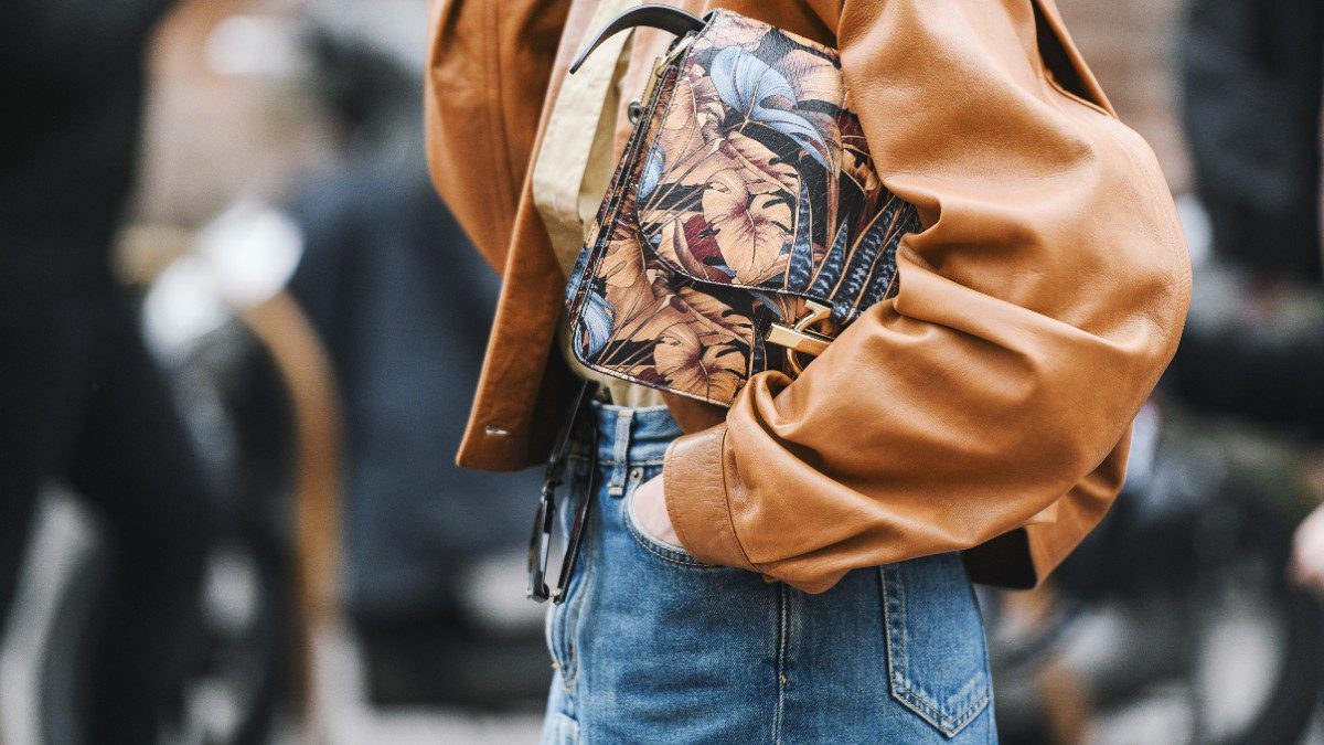 Η τζιν φούστα στο street style