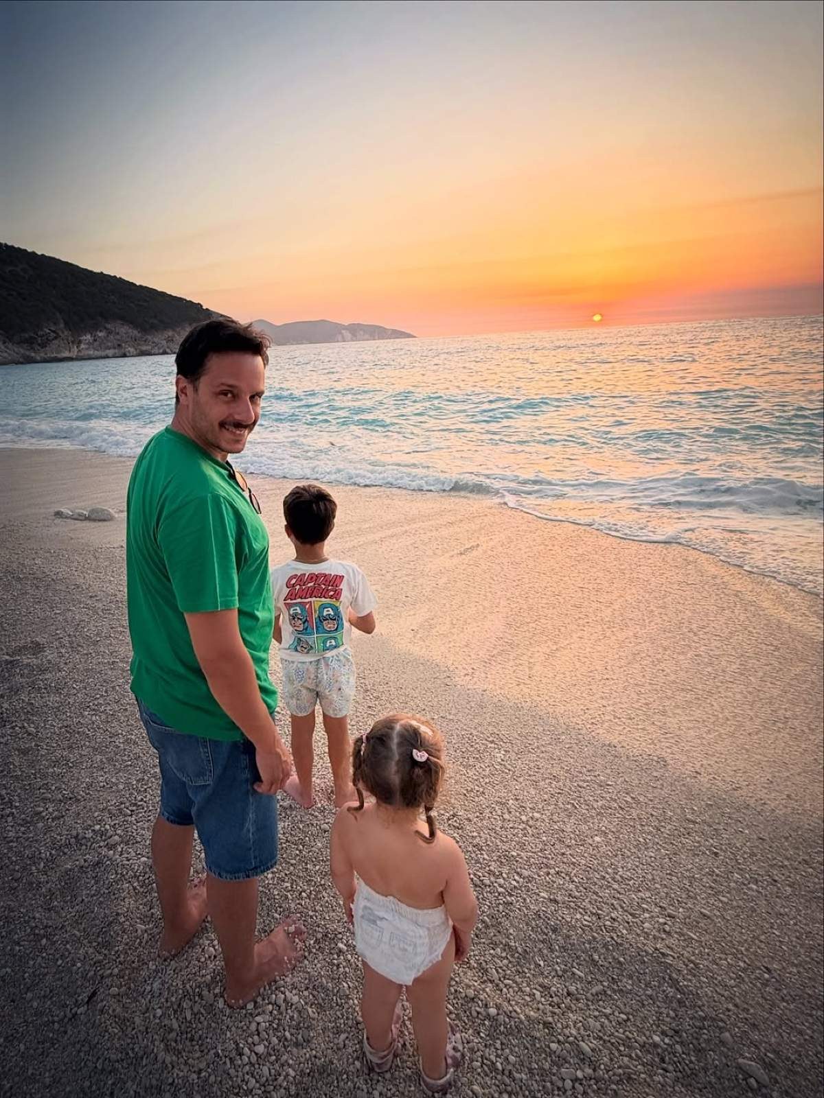 Ο Δημήτρης Μακαλιάς και τα παιδιά του