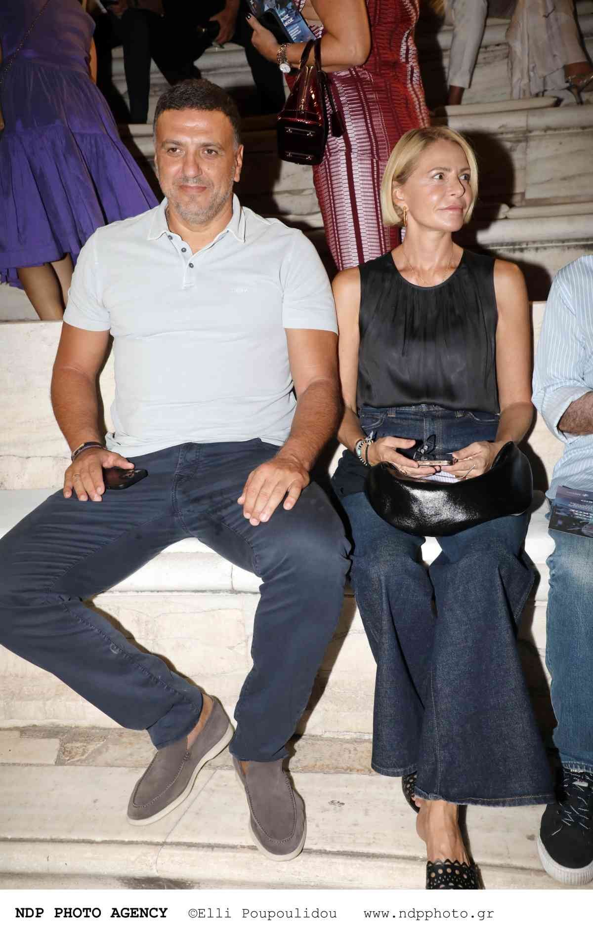 Η Τζένη Μπαλατσινού μαζί με τον σύζυγό της, Βασίλη Κικίλια στο Ηρώδειο