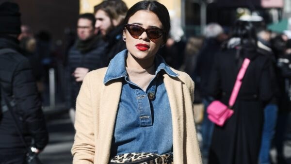 Το χρώμα τζιν στο street style