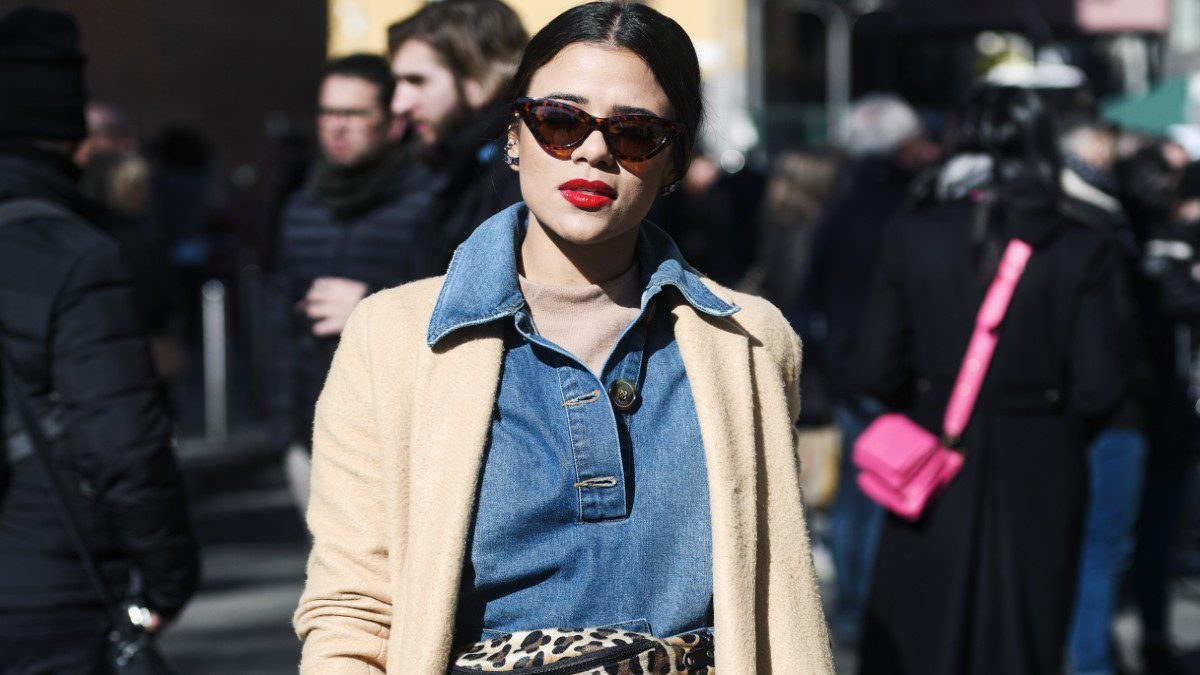 Το χρώμα τζιν στο street style