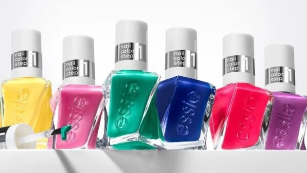 μανικιούρ Essie