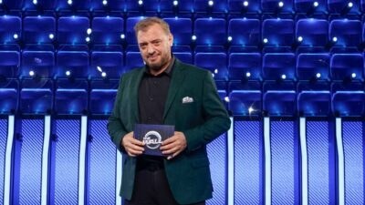 Ο Χρήστος Φερεντίνος στο πλατό του the wall