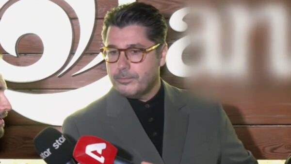 Λάμπρος Κωνσταντάρας