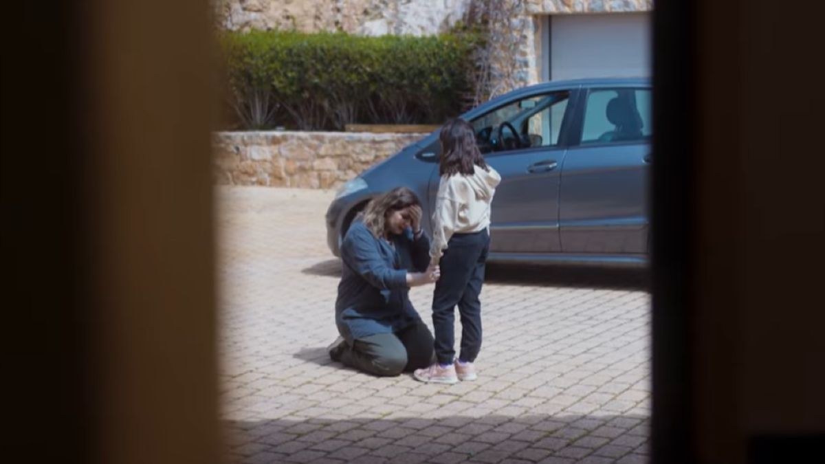 Η Χρύσα από την σειρά να με λες μαμά