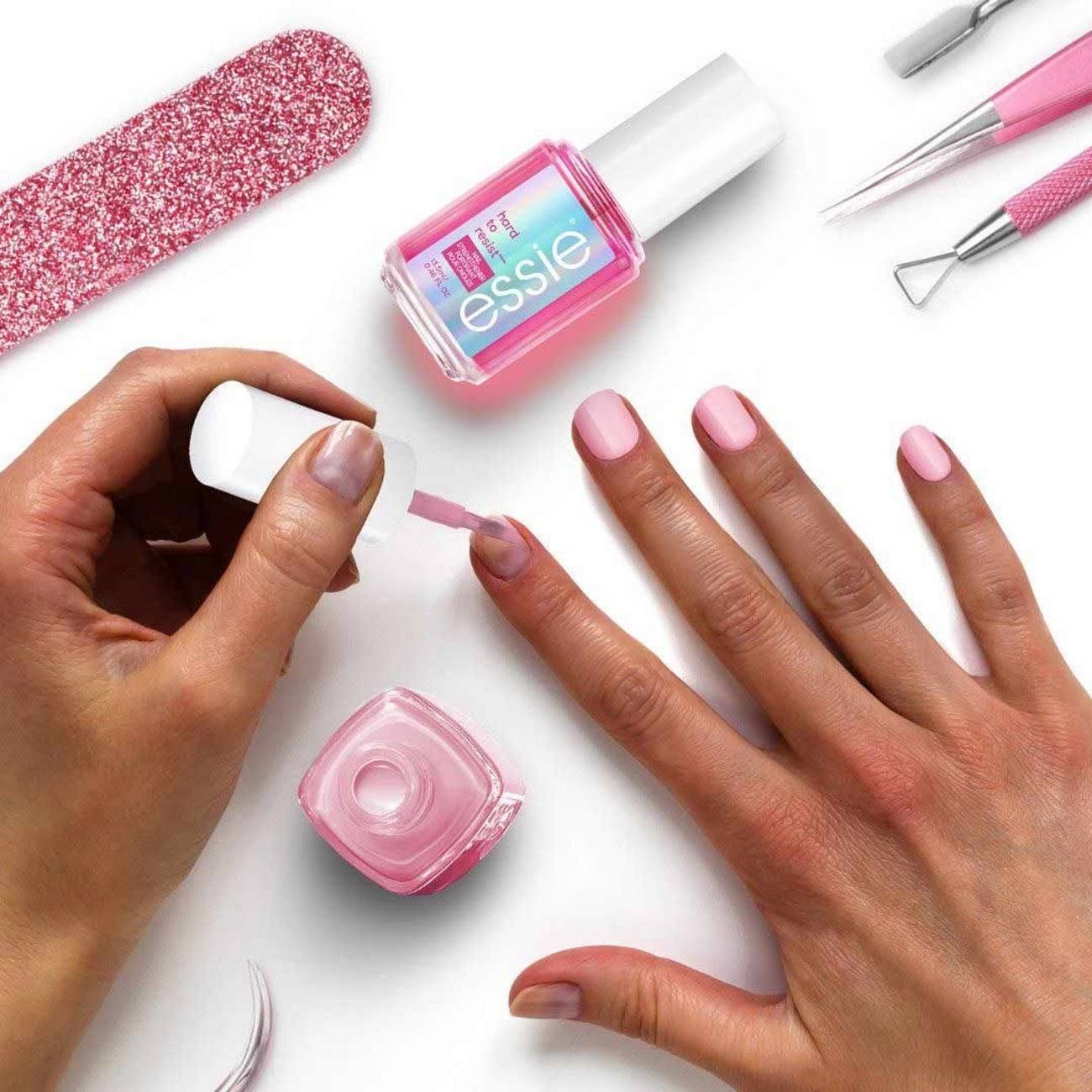 μανικιούρ Essie