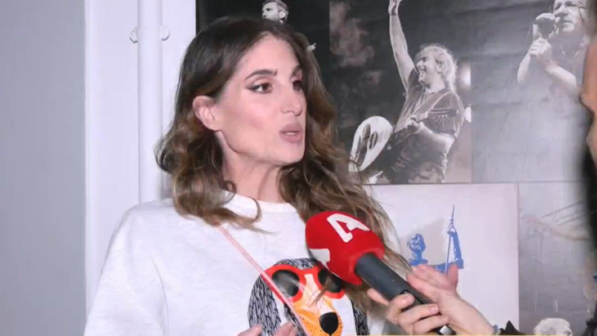 Η Παυλίνα Βουλγαράκη στην κάμερα του Happy Day