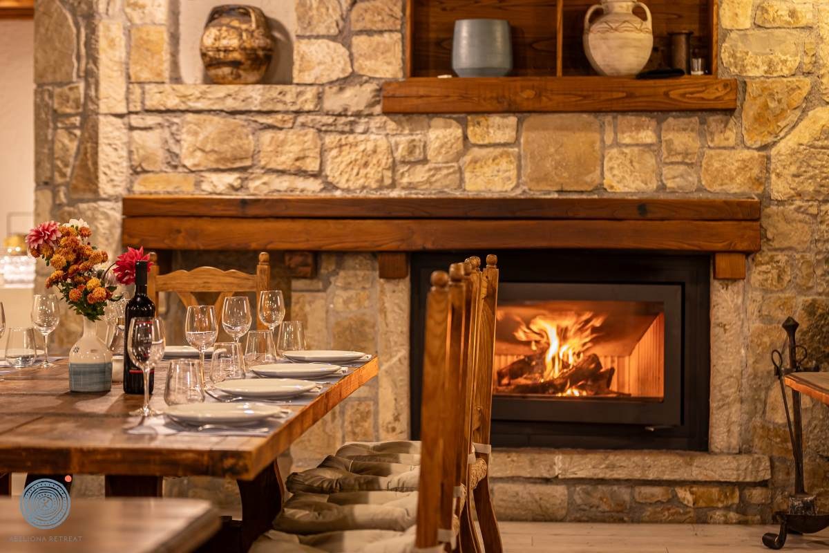 Abeliona retreat