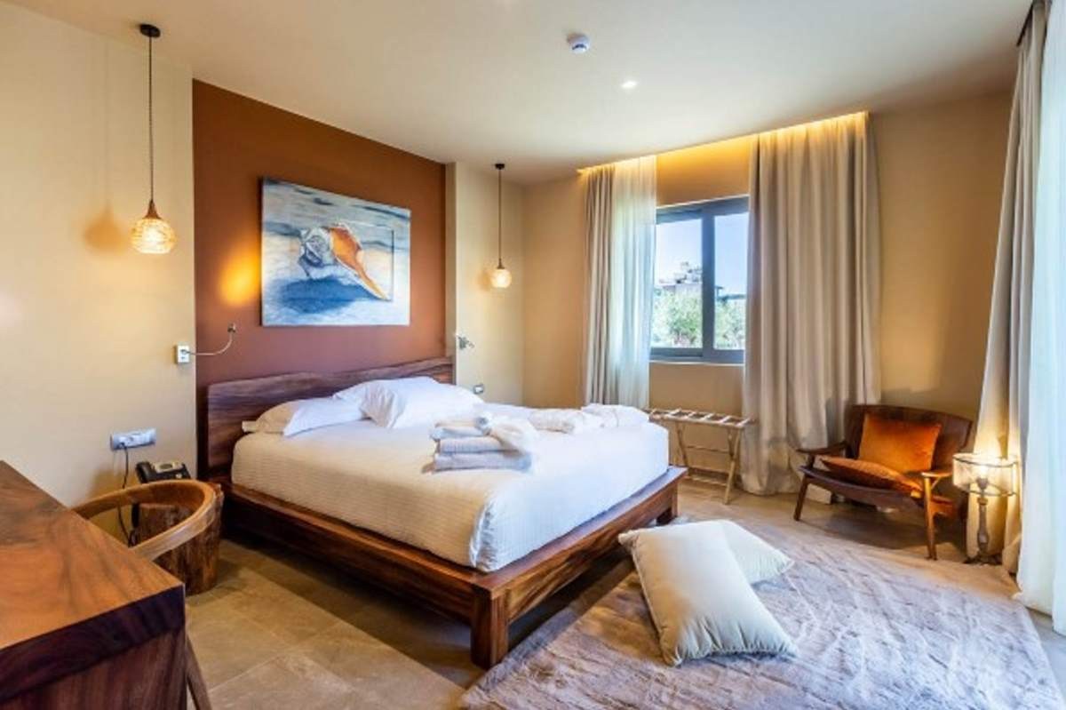 Elysian hotel
