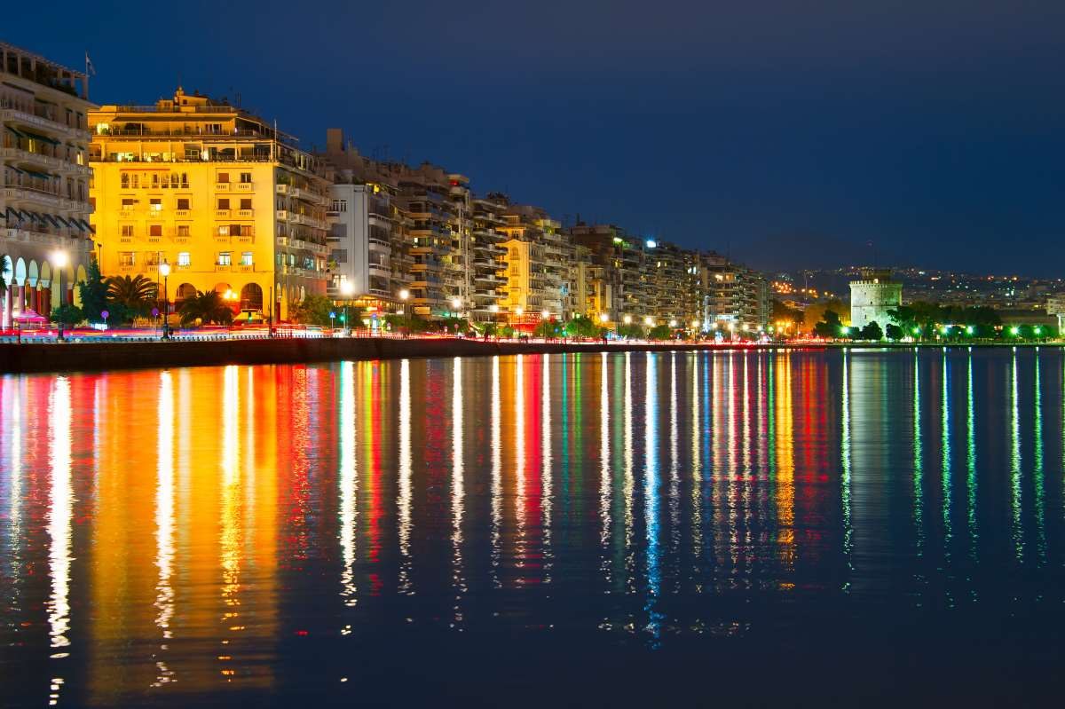 Θεσσαλονίκη τη νύχτα