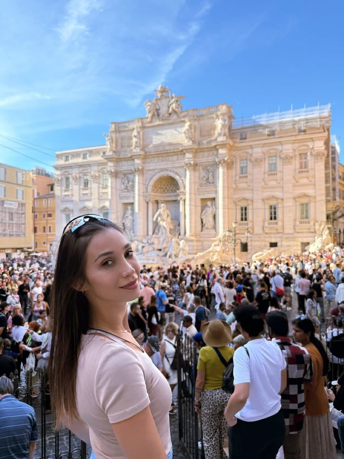 Η Δήμητρα Βαμβακούση στη Fontana di Trevi