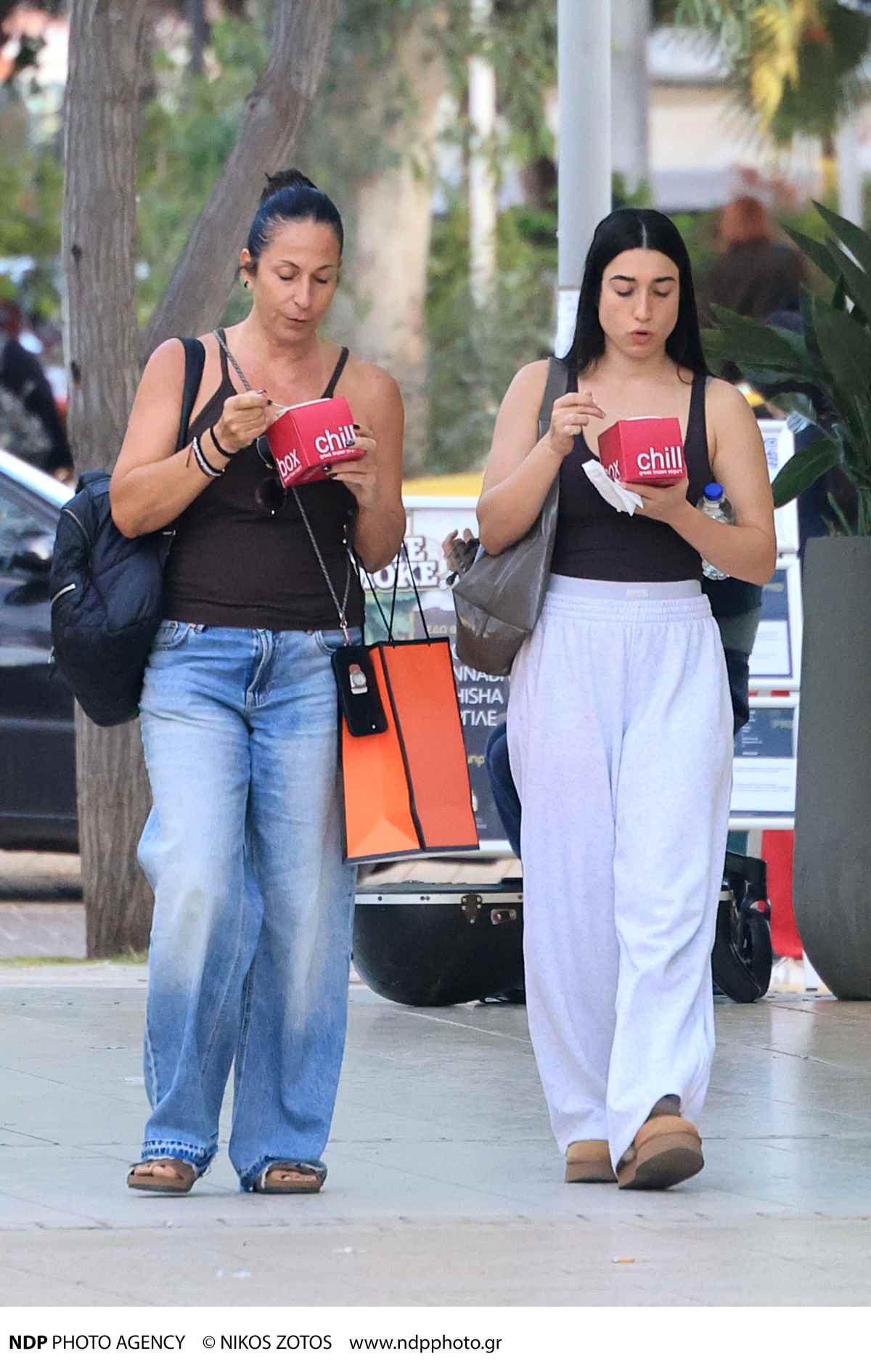 Η Κατερίνα Κακοσαίου με τη μητέρα της, Μαρία Παπαδοπούλου