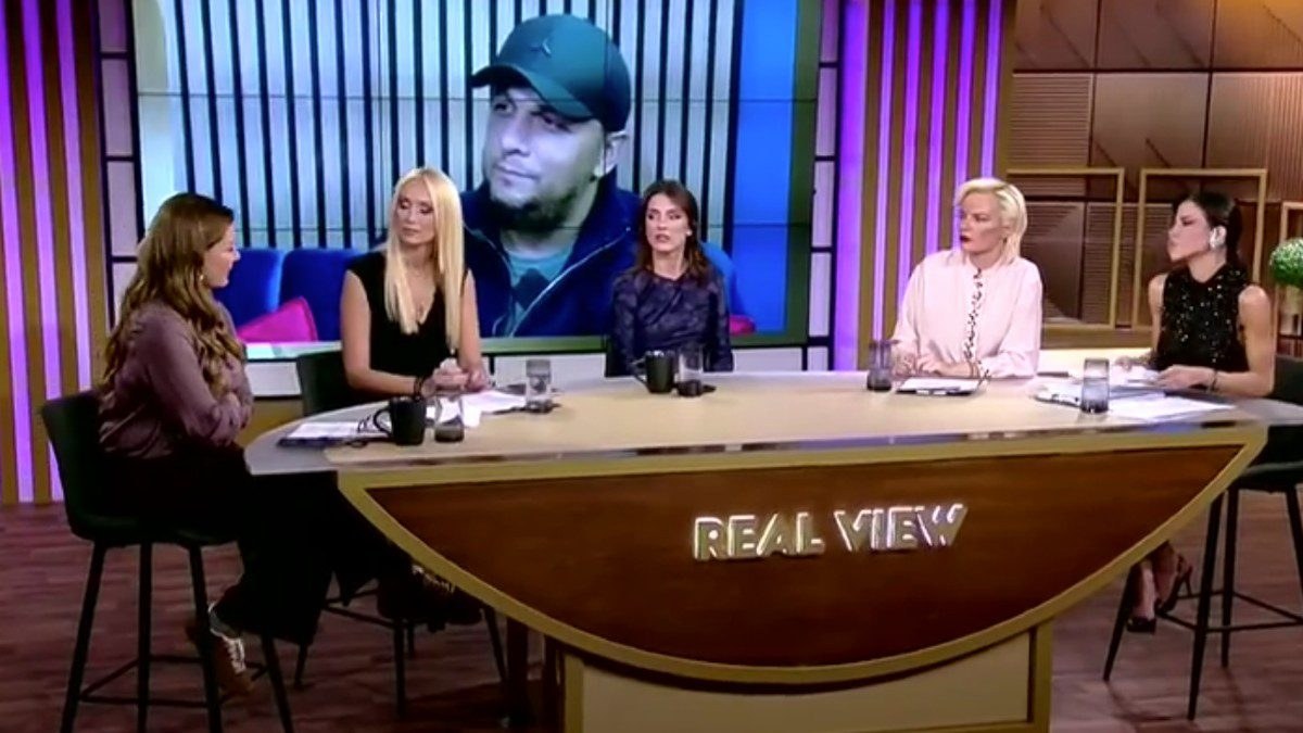 Real View για Άντζυ Λουπέσκου