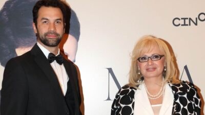Η Αγγελική Νικολούλη και ο γιος της, Κωνσταντίνος Μουσούρης