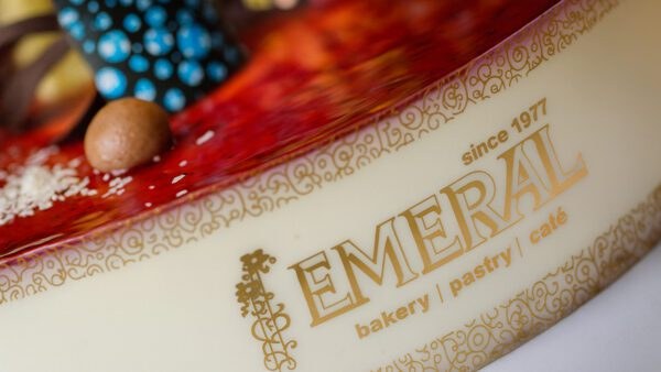 Emeral ζαχαροπλαστείο