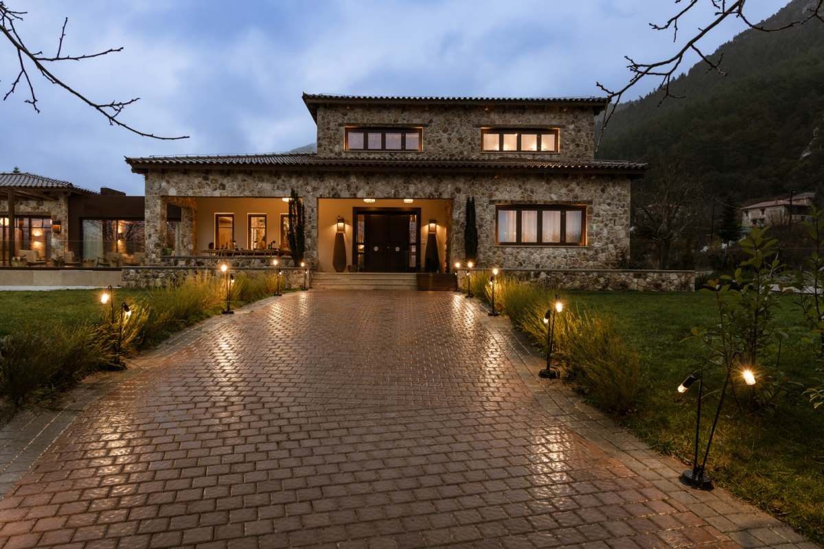 Hermea Grand Mountain Villa & Spa