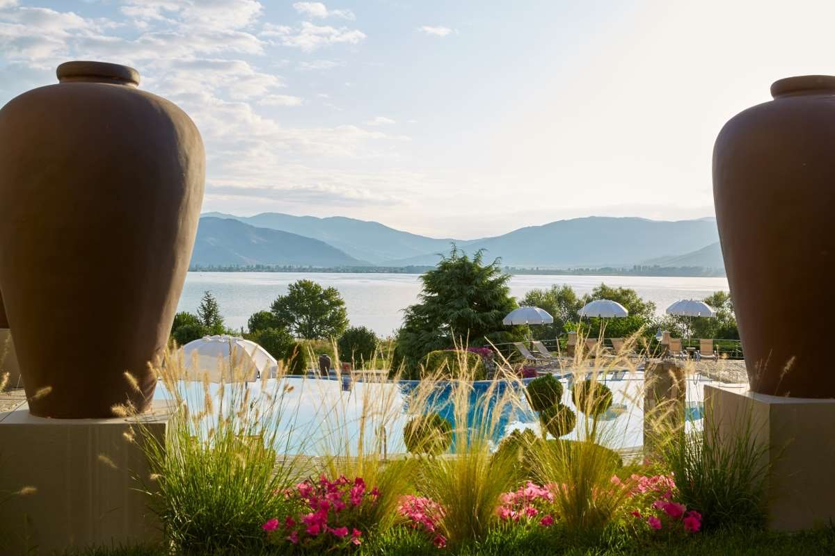 Limneon Hotel & Spa