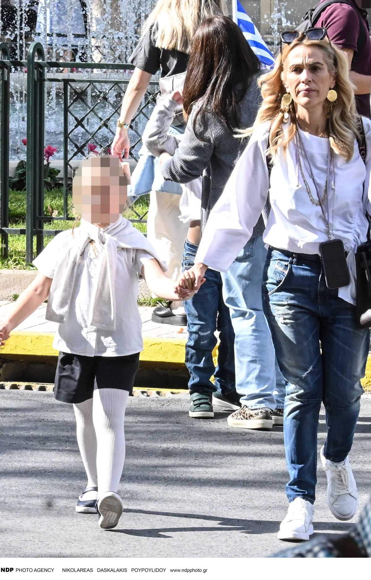 Η Τζένη Μπότση με την κόρη της