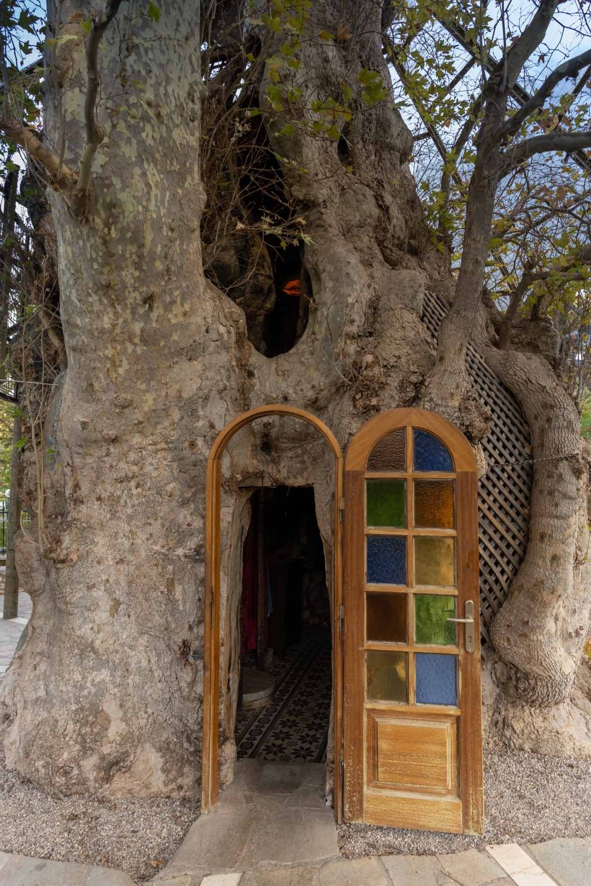 Παναγία Πλατανιώτισσα