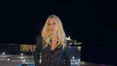 Με πανωφόρι η Κωνσταντίνα Σπυροπούλου