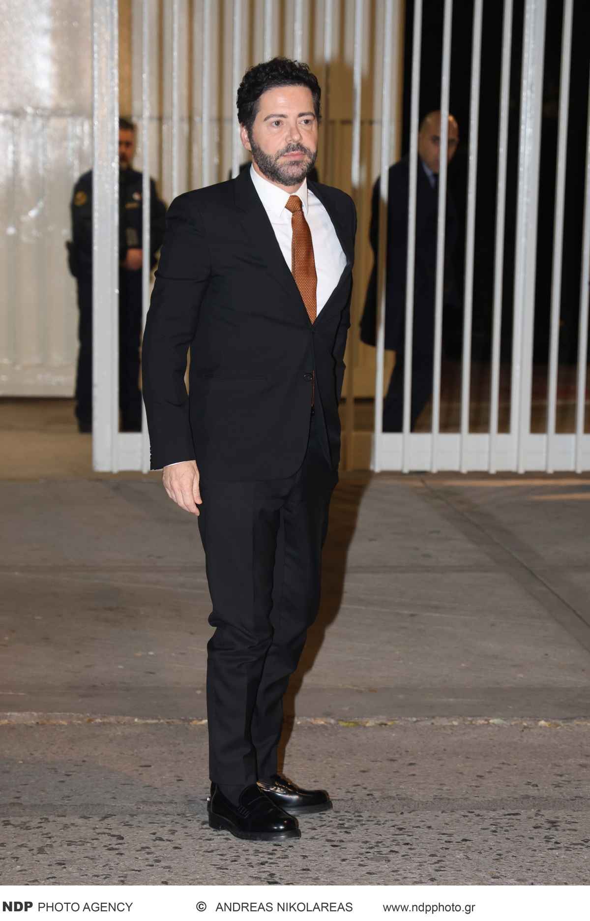 Χριστουγεννιάτικη δεξίωση της Γκίλφοϊλ στην πρεσβευτική κατοικία της – Πολιτικοί και επιχειρηματίες στο κάλεσμά της
