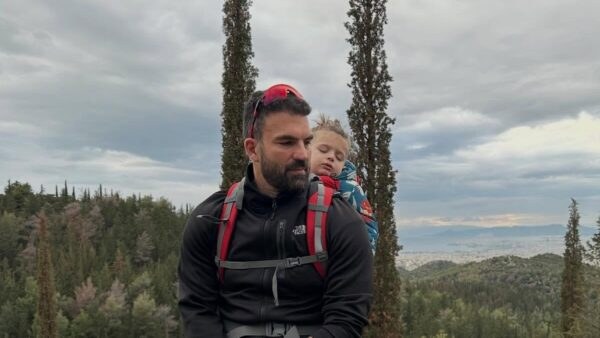 Ο Δημήτρης Αλεξάνδρου με τον γιο του, Πάρη