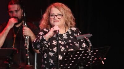 Η Ελένη Καστάνη σε εμφάνισή της
