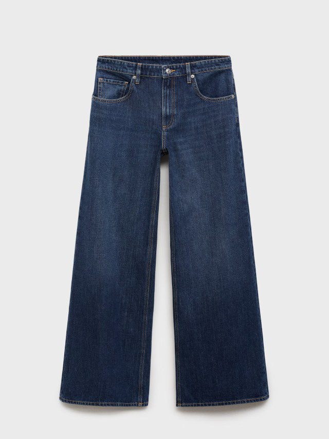 Mango: Ένα απλό blue jean, 3 διαφορετικοί τρόποι να το φορέσεις
