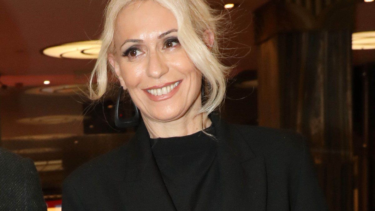 Η Μαρία Μπακοδήμου σε έξοδό της
