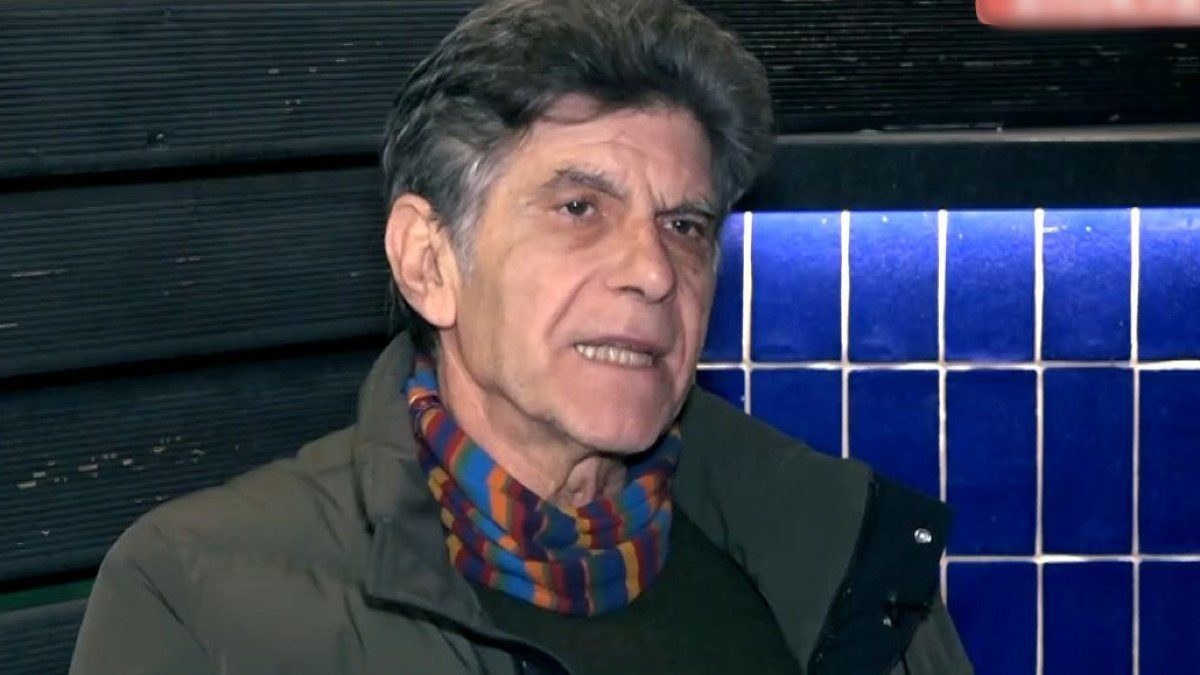Γιάννης Μπέζος