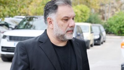 Ο Γρηγόρης Αρναούτογλου σε έξοδό του