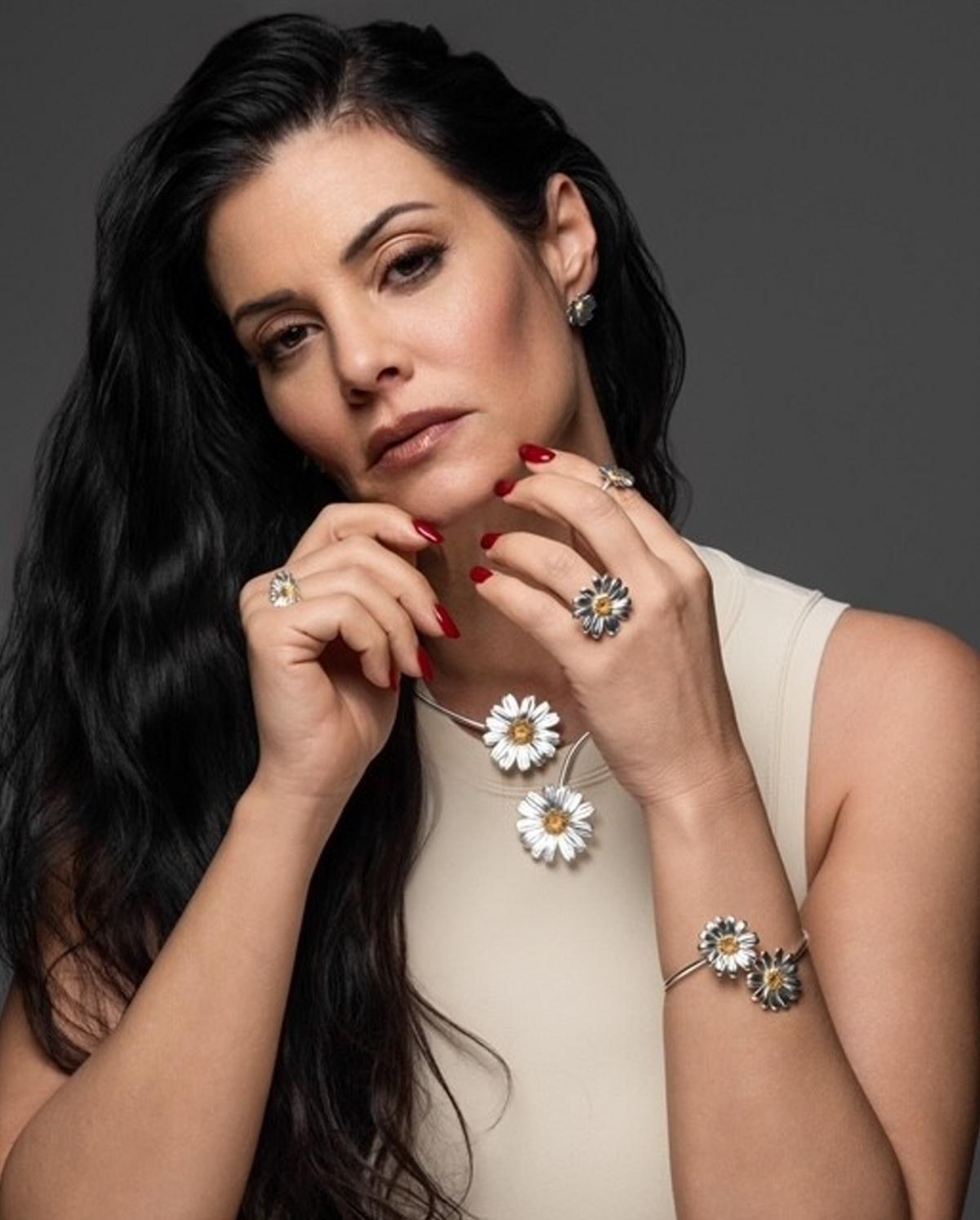 A Jewel Made In Greece με Μαρία Κορινθίου