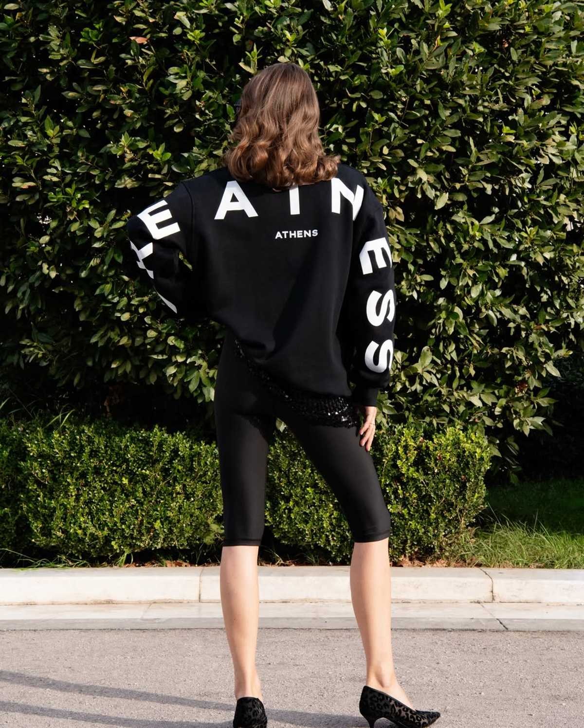Mε τέλειο styling Η Βίκυ Καγιά
