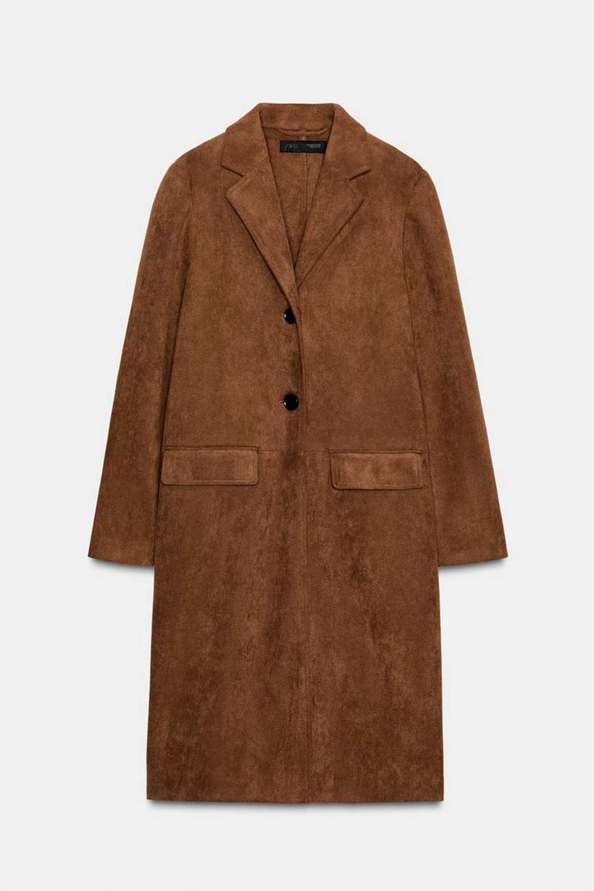 Δες τι αγοράζουν οι κομψές 50άρες από τη Zara στις εκπτώσεις - Κάτω από 20 ευρώ