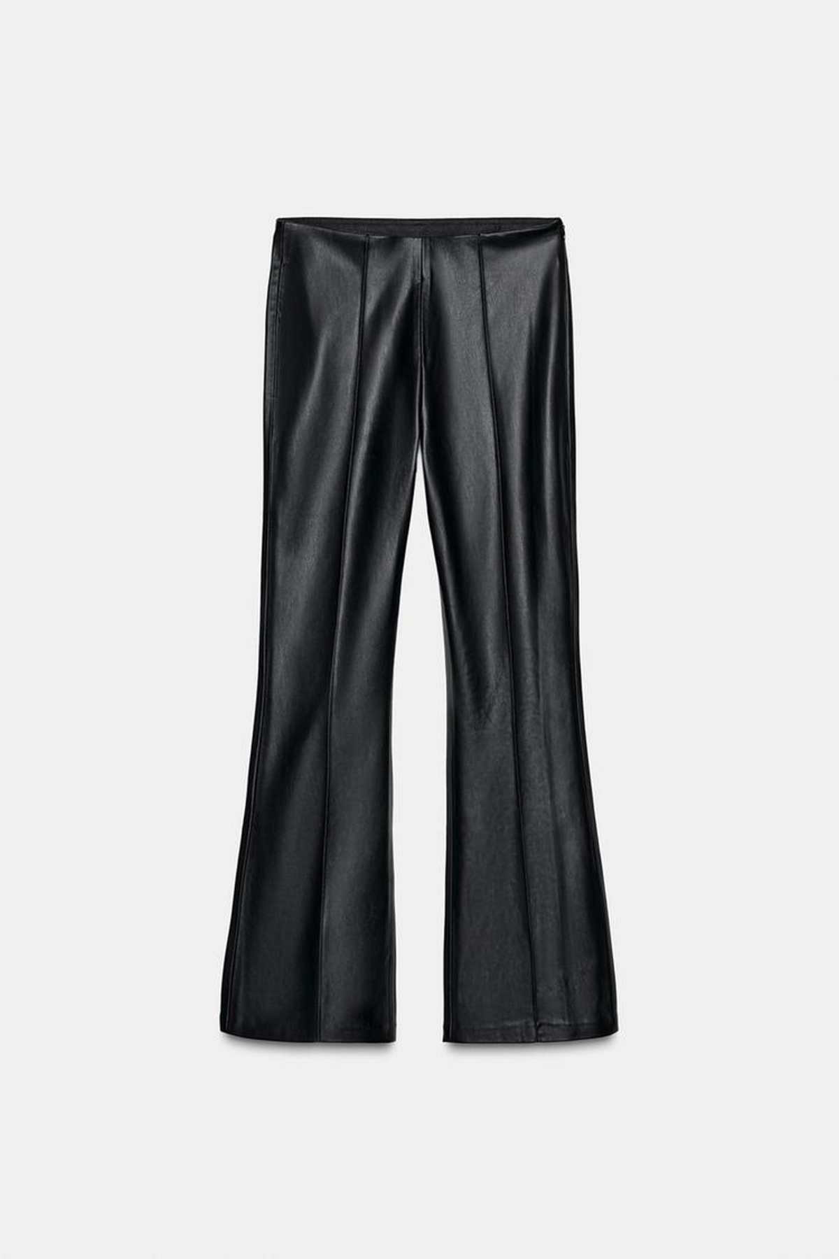 Δες τι αγοράζουν οι κομψές 50άρες από τη Zara στις εκπτώσεις - Κάτω από 20 ευρώ