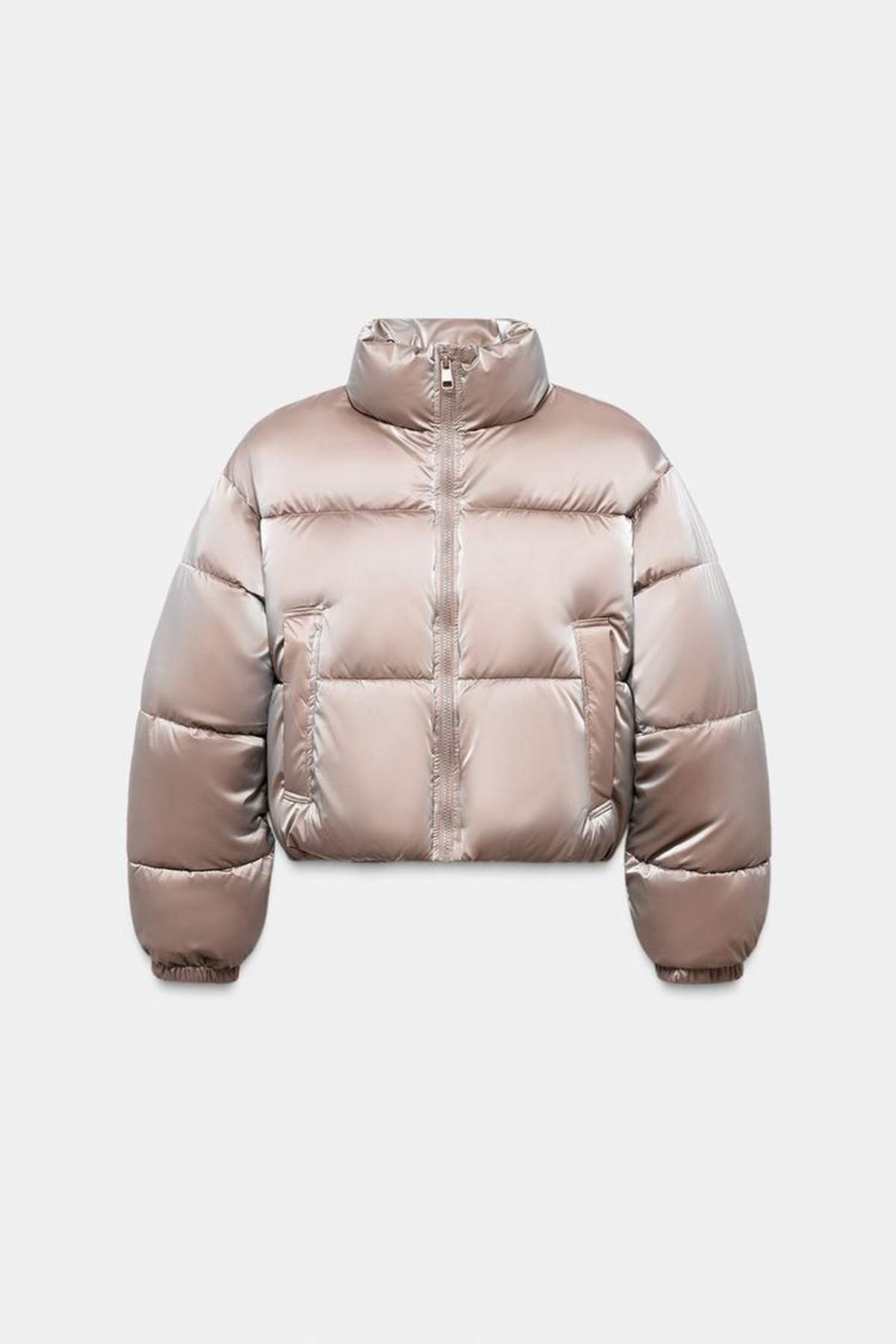 Το μπουφάν Zara των 29,99€ που θα «λιώσεις» τον χειμώνα - Φοριέται πρωί & βράδυ